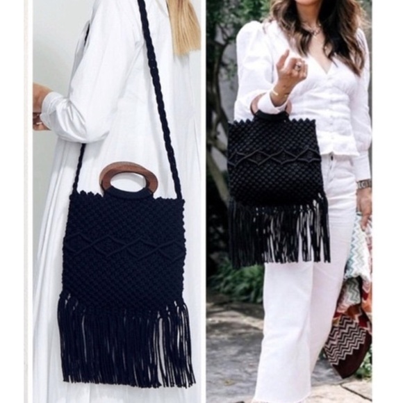 Danielle Nicole Black Macrame with Wooden Handle Handbag - Picture 1 of 8